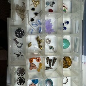 Jewely Making Beads with container. Contains focal beads too
